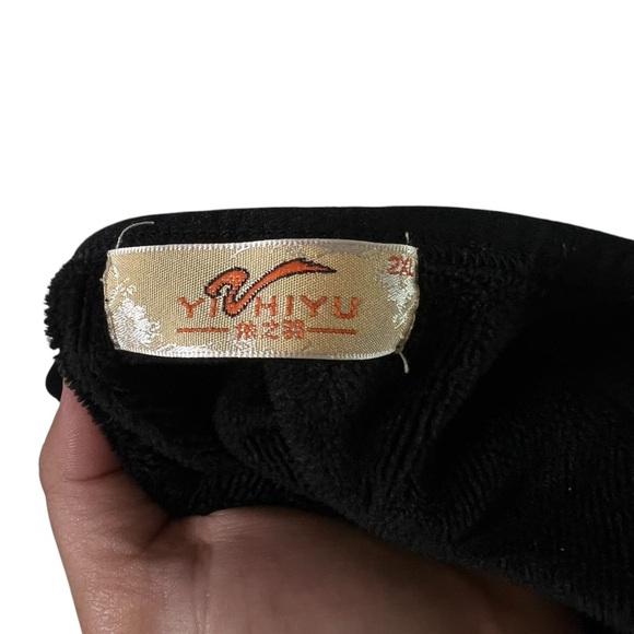 Leopard Print Fleece Lined Women’s Tank Top - Picture 9 of 9